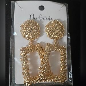 Vibrant Gold Tone Earrings